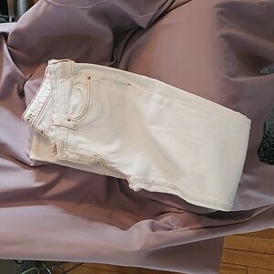 Kate Spade White Jeans - Play Hooky - Size 28 - Inseam 31" - Bottom opening 6"